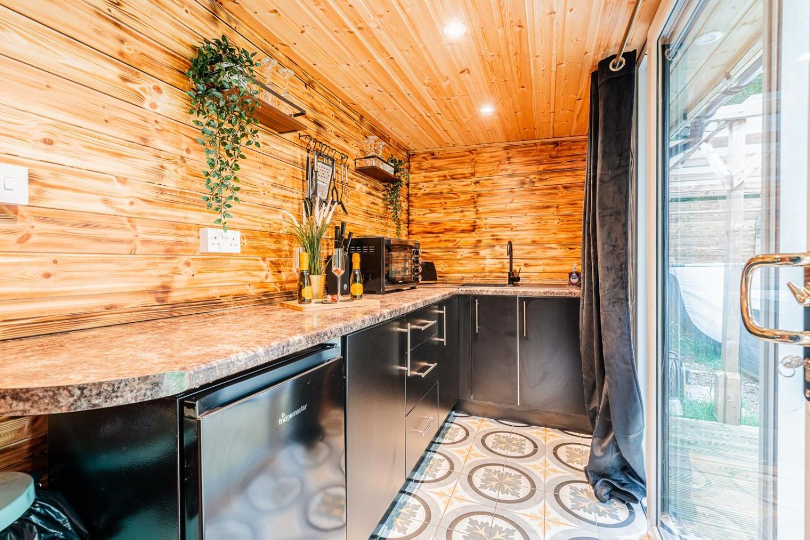 Cozy Cottage With Hot Tub! Cadnam Εξωτερικό φωτογραφία